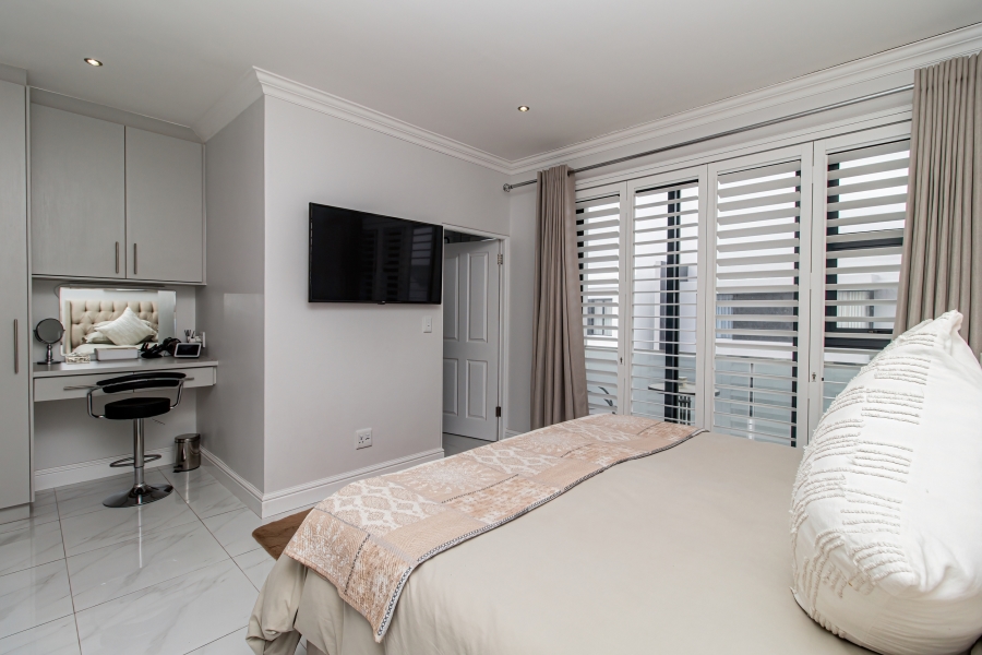 4 Bedroom Property for Sale in Sandown Western Cape